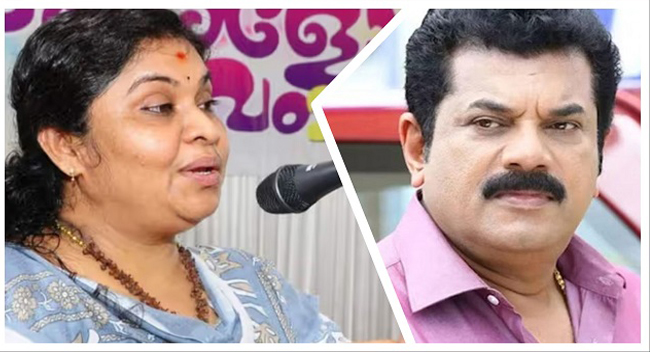 മുകേഷ് ഉത്തരവാദപ്പെട്ട എല്ലാ സ്ഥാനങ്ങളും ഒഴിഞ്ഞ് അന്വേഷണം നേരിടണം: നടി ഗായത്രി വര്‍ഷ