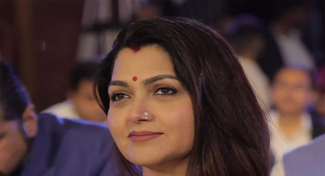 പുരുഷൻമാരും പീഡിപ്പിക്കപ്പെടുന്നു; പക്ഷേ… മി ടൂവില്‍ ഖുശ്ബുവിൻ്റെ പ്രതികരണം