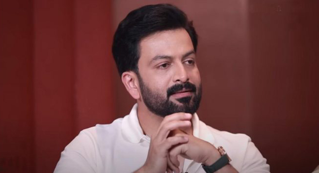 പവര്‍ ഗ്രൂപ്പ് ഇല്ലെന്ന് പറയാന്‍ കഴിയില്ല; ആദ്യ ഇര പാർവതിയല്ല, ഞാന്‍  പഴുതടച്ചുള്ള അന്വേഷണം വേണം; അമ്മയ്ക്ക് വീഴ്ച പറ്റിയെന്ന് പൃഥ്വിരാജ്