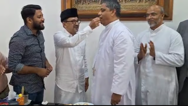 മുനമ്പം വിഷയത്തിൽ സമുദായങ്ങൾ തമ്മിൽ അകൽച്ച ഉണ്ടാവരുത്’; മാർ ജോസഫ് പാംപ്ലാനിയുമായി കൂടിക്കാഴ്ച നടത്തി സാദിഖലി ശിഹാബ് തങ്ങൾ