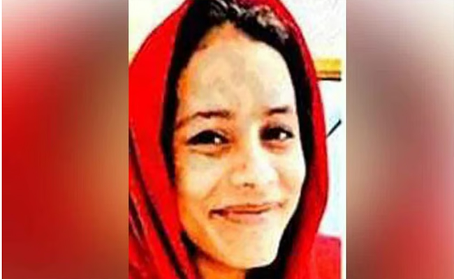 ജീവനൊടുക്കുന്നുവെന്ന് സ്റ്റാറ്റസ്; വാട്‌സ് ആപ് ഗ്രൂപ്പില്‍ സന്ദേശം; യുവ വനിതാ ഡോക്ടര്‍ താമസസ്ഥലത്ത് മരിച്ച നിലയില്‍