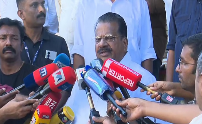 അത് ക്രിസ്മസിന് ഉണ്ടാക്കിയ പടക്കം, കെട്ട് അല്‍പ്പം മുറുകിയാല്‍ പൊട്ടും; ഒരു പാട്ടില്‍ കലങ്ങി പോകുന്നതല്ല ഞങ്ങളുടെ രാഷ്ട്രീയം’- വിഡിയോ