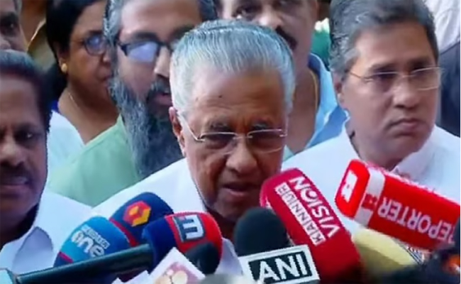 സ്ത്രീലമ്പടന്മാർ എന്താണ് കാട്ടിക്കൂട്ടുന്നത്?; പുറത്തു വന്നതിനേക്കാള്‍ അപ്പുറത്തുള്ള കാര്യങ്ങള്‍ ഇനിയും വന്നേക്കാം; മുഖ്യമന്ത്രി