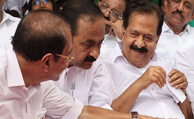 എംപിമാര്‍ മത്സരിക്കേണ്ടതില്ല; സ്വയം സ്ഥാനാര്‍ഥിത്വം പ്രഖ്യാപിക്കരുത്; തെരഞ്ഞെടുപ്പ് സമിതിയില്‍ തീരുമാനം