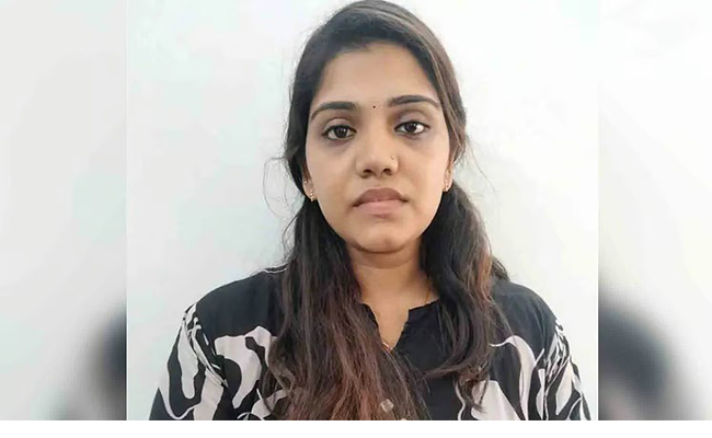 ലഹരിക്കെതിരെ സൂംബ നൃത്തം, പിന്നിൽ വൻ കച്ചവടം; ഞെട്ടിപ്പിക്കുന്നതാണ് കീർത്തനയുടെ റൂട്ട് മാപ്പ്
