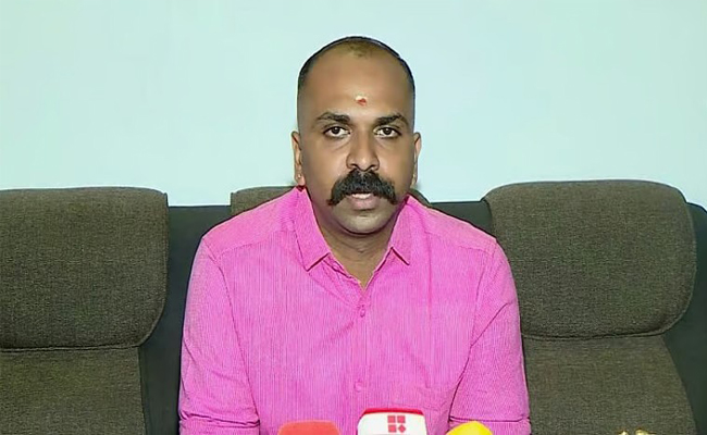 ’17 ചാക്കുകളിലായി ബിജെപി ഓഫീസില്‍ 25 കോടി എത്തി; നേതാക്കളില്‍ പലരും സ്വന്തം പോക്കറ്റിലാക്കി’; വെളിപ്പെടുത്തല്‍