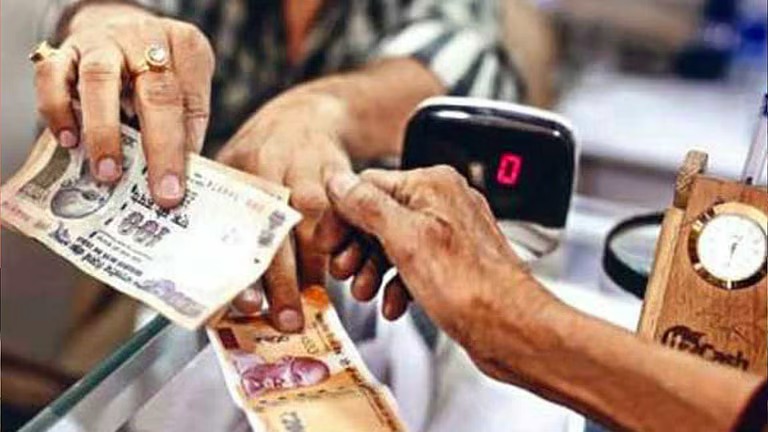 സംസ്ഥാനത്ത് ‘ഓപ്പറേഷന്‍ പാര്‍പ്പിട’ കൈക്കൂലി പിടിച്ചെടുത്തത് 45 ലക്ഷം രൂപ; കെട്ടിട നിര്‍മ്മാണ പെര്‍മിറ്റുകള്‍, ഒക്യുപ്പന്‍സി സര്‍ട്ടിഫിക്കറ്റുകള്‍ നല്‍കല്‍, അനധികൃത നിര്‍മാണങ്ങള്‍ എന്നിവയില്‍ വ്യാപകമായ ക്രമക്കേടുകള്‍ കണ്ടെത്തി
