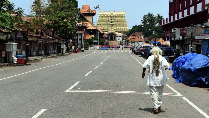 കോവിഡ് വ്യാപനം; നീയന്ത്രണങ്ങൾ ഫലം കാണുന്നില്ല സംസ്ഥാനത്ത്  ലോക്ക്‌ഡൗൺ പ്രഖ്യാപിച്ചു.