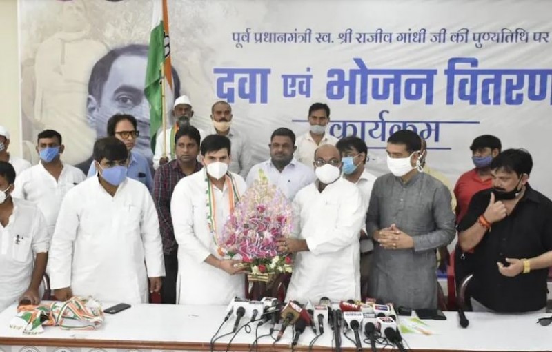 യു പിയില്‍ ജിതിൻ പ്രസാദ പോയപ്പോൾ മറ്റൊരു യുവ നേതാവ് കോൺഗ്രസിലെത്തി, അടുത്ത വര്‍ഷം നടക്കുന്ന നിയമസഭാതെര ഞ്ഞെടുപ്പിന് പുതിയകരുക്കള്‍ നീക്കി പ്രിയങ്ക.