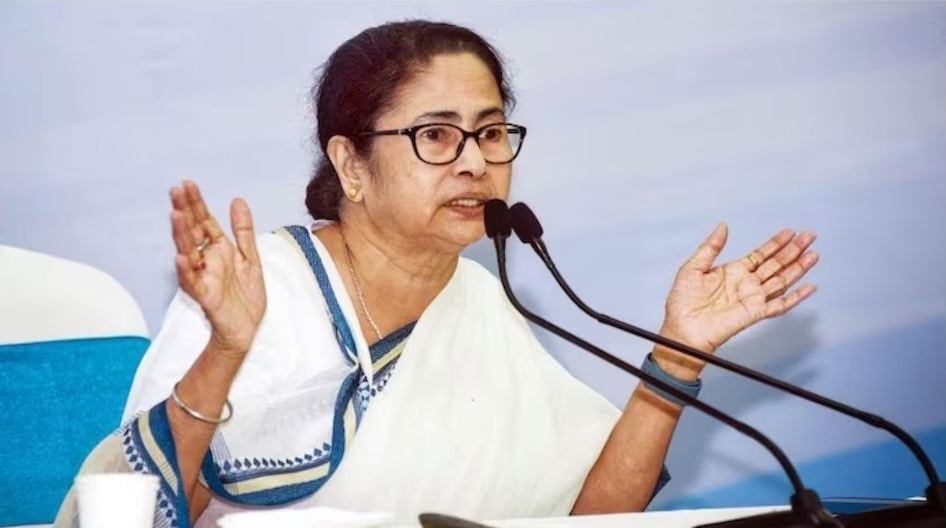 കര്‍ണാടക തിരഞ്ഞെടുപ്പ്; ബിജെപിയ്ക്ക് വോട്ട് ചെയ്യരുതെന്ന് മമത ബാനര്‍ജി