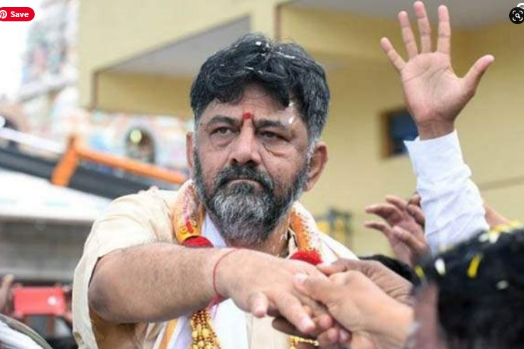 കർണാടകയിൽ വീണ്ടും ട്വിസ്റ്റ്; സത്യപ്രതിജ്ഞ ചടങ്ങിനുള്ള ഒരുക്കങ്ങള്‍ നിർത്തി, കൊടി തോരണങ്ങള്‍ തിരികെ കൊണ്ടുപോയി; ഇതുവരെ കേട്ടകാര്യങ്ങള്‍ സത്യമല്ലെന്ന് ഡികെ; മുഖ്യമന്ത്രിയെ ചൊല്ലി അനിശ്ചിതത്വം തുടരുന്നു; നേതാക്കള്‍ ഡല്‍ഹിയില്‍ തന്നെ