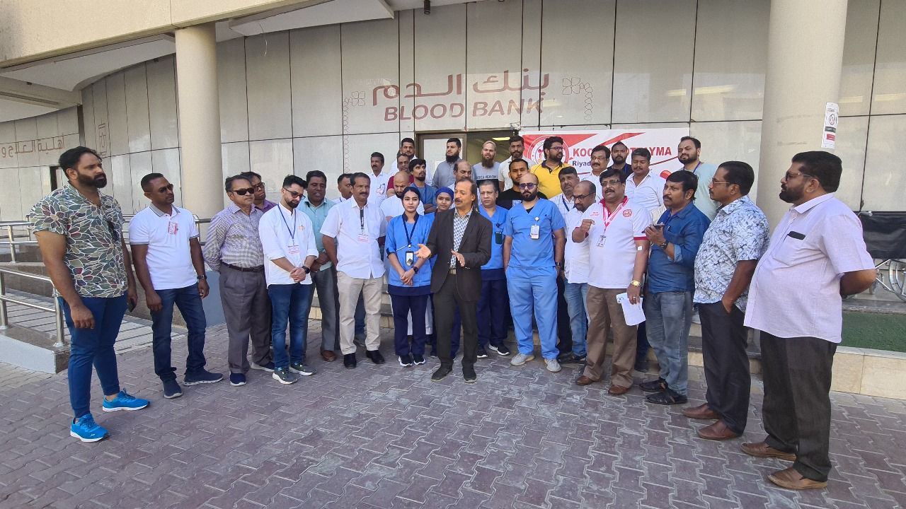 കൊച്ചി കൂട്ടായ്മ രക്ത ദാന ക്യാമ്പ് സംഘടിപ്പിച്ചു .