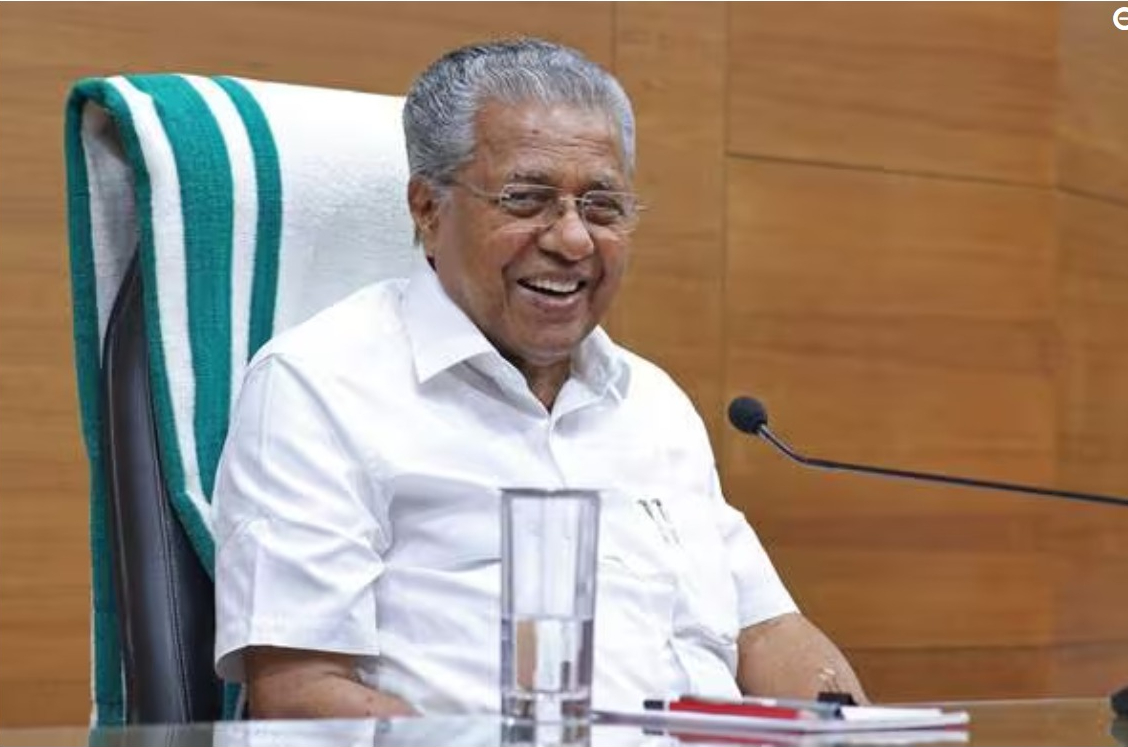 മുഖ്യമന്ത്രിയുടെ പൈലറ്റ് വാഹനം ഹോൺ മുഴക്കി, സൈഡ് കൊടുത്തില്ല; കേൾവിയും സംസാരശേഷിയും ഇല്ലാത്ത 5 പേരെ പൊലീസ് കസ്റ്റഡിയിൽ എടുത്തു