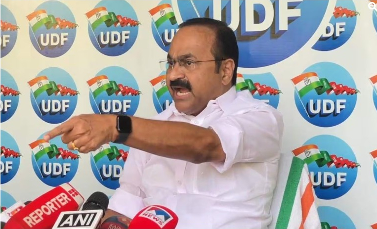 എംപിമാരും എംഎല്‍എമാരും കരിങ്കൊടി കാണിക്കും; പിണറായിയെ കേരളം അപമാനിച്ച് ഇറക്കിവിടും