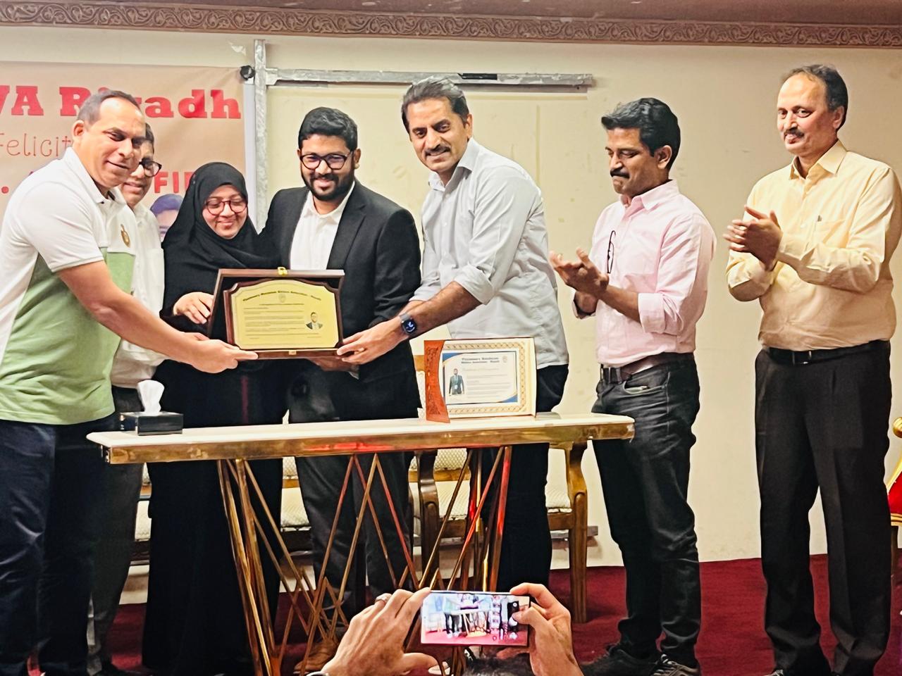 ഡോക്ടര്‍ അര്‍മാന്‍ ഫിറോസിനെ ടി എം ഡബ്ല്യു എ റിയാദ് ആദരിച്ചു.