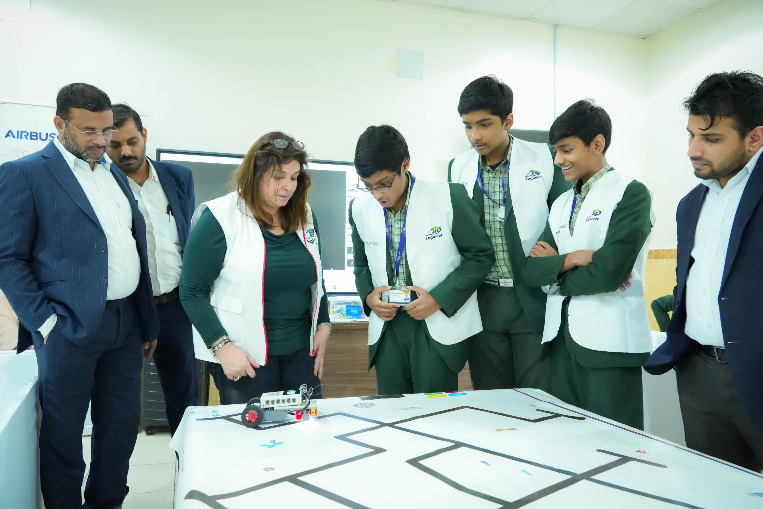 റോബോട്ടിക്സ് വർക്ക്ഷോപ്പ് സംഘടിപ്പിച്ച് അലിഫ് ഇൻ്റർനാഷണൽ സ്കൂൾ