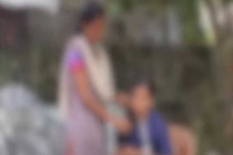 തുണി മടക്കിവച്ചില്ല; 10വയസുകാരിയെ കാലില്‍ പിടിച്ച് തറയില്‍ എറിഞ്ഞു; തല പിടിച്ച് കതകില്‍ ഇടിച്ചു; പിതാവിന്റെ ക്രൂരമര്‍ദനം; തോളെല്ലിന് പൊട്ടല്‍