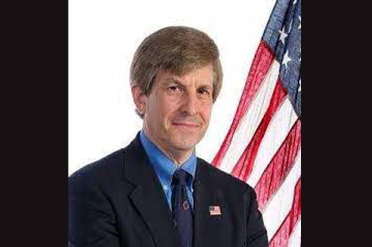 ഡെമോക്രാറ്റുകൾ ബൈഡനെ ഉപേക്ഷിക്കരുതെന്ന് അലൻ ലിച്ച്മാൻ