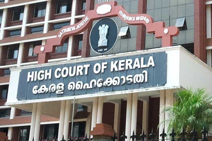വധശിക്ഷയ്ക്കെന്നല്ല, പ്രതിയാക്കാന്‍ പോലും തെളിവില്ല’; കേസ് അന്വേഷിച്ച പൊലീസ് ഉദ്യോഗസ്ഥരുടെയും പ്രോസിക്യൂഷന്റെയും മുഴുവൻ പരാജയങ്ങളും ചൂണ്ടിക്കാട്ടി തൂക്കുകയറില്‍ നിന്ന് ഗിരീഷിനെ മോചിപ്പിച്ച് ഹൈക്കോടതി