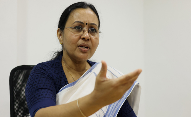 നിപ: സമ്പര്‍ക്കപ്പട്ടികയില്‍ 350 പേര്‍, ഹൈ റിസ്‌കില്‍ 101 പേര്‍; ലിസ്റ്റില്‍ തിരുവനന്തപുരം, പാലക്കാട് ജില്ലയിലുള്ളവരും