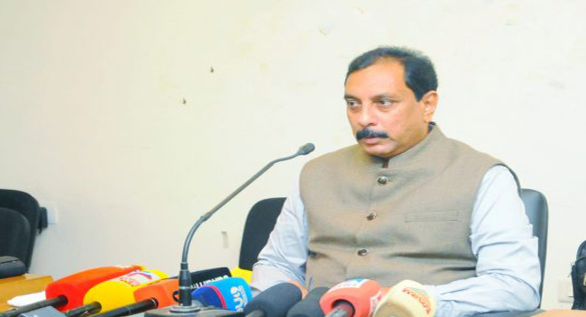 സിനിമാ മേഖലയിലെമനുഷ്യാവകാശ ലംഘനങ്ങൾ പരിശോധിക്കണം-രണ്ടാഴ്ച ക്കകം വിശദീകരണം, മനുഷ്യാവകാശ കമ്മീഷൻ