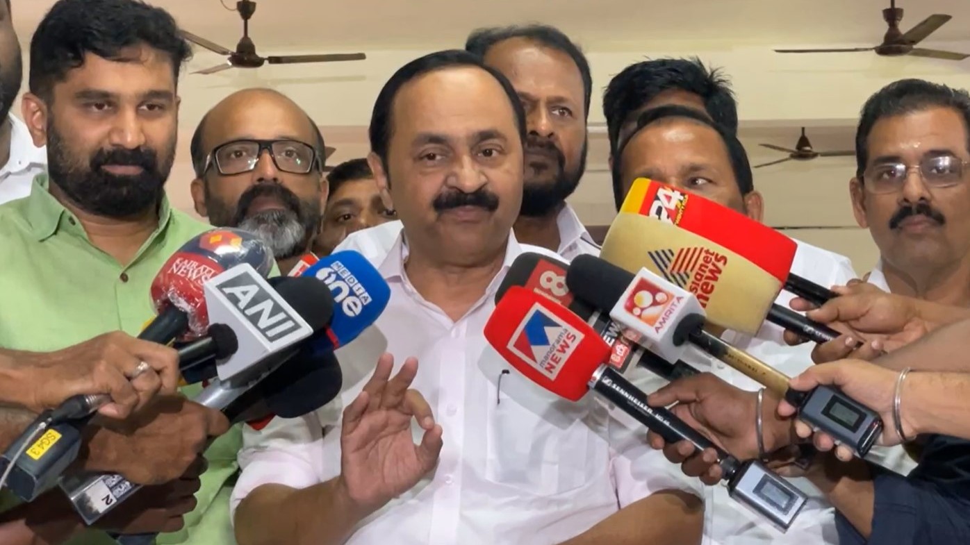 ബിജെപിയുമായി ചര്‍ച്ച നടത്തി, അവര്‍ കയ്യൊഴിഞ്ഞപ്പോഴാണ് സിപിഎമ്മിലേക്ക് പോയത്’; സരിന് മറുപടിയുമായി വി ഡി സതീശന്‍