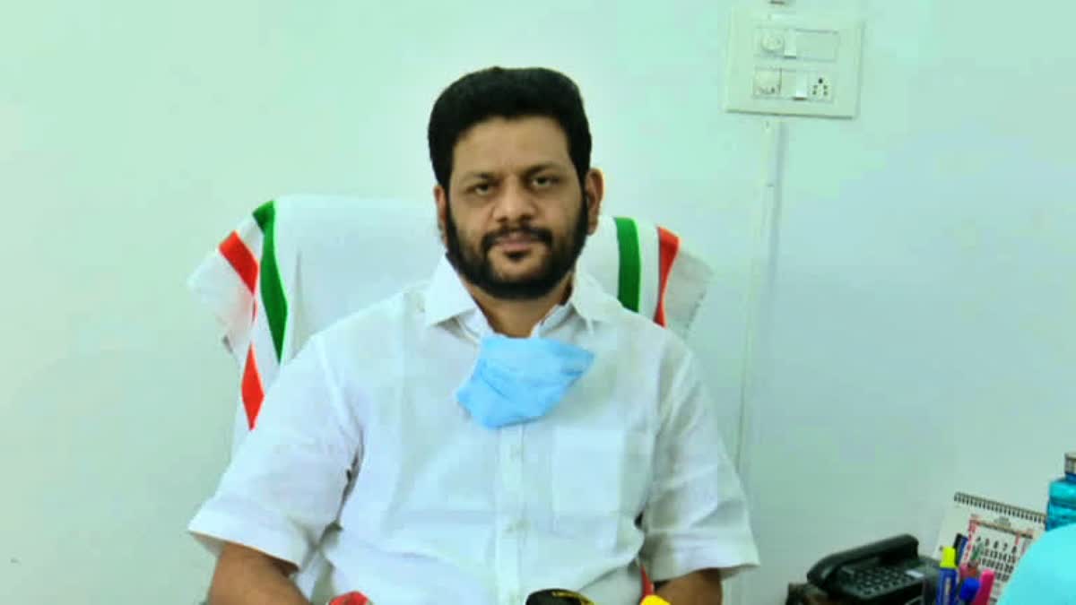 മെക് 7 വ്യായാമ കൂട്ടായ്‌മയെ പിന്തുണച്ച് വികെ ശ്രീകണ്‌ഠൻ എംപി; പട്ടാമ്പിയിൽ ഉദ്‌ഘാടനം, പിന്തുണ വിവാദം തുടരുന്നതിനിടെ