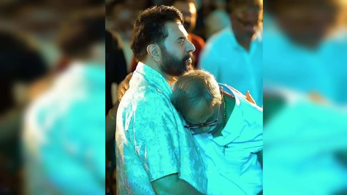 എൻറെ മനസ് ശൂന്യമാവുന്ന പോലെ തോന്നുന്നു, ഞാനെൻറെ ഇരു കൈകളും മലർത്തിവയ്‌ക്കുന്നു’: ഹൃദയം നുറുങ്ങുന്ന വേദനയിൽ മമ്മൂട്ടി