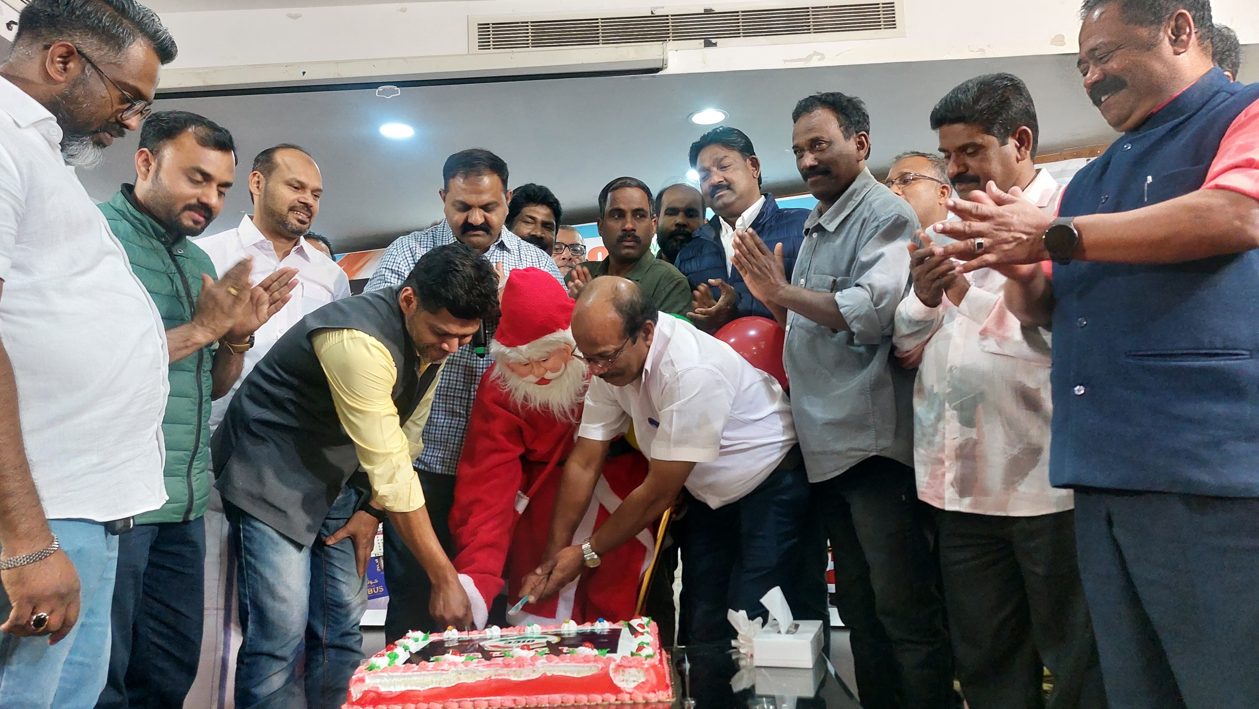 റിയാദ് ഒഐസിസി ആലപ്പുഴ ജില്ലാ കമ്മിറ്റി ക്രിസ്തുമസ് പുതുവത്സര ആഘോഷം സംഘടിപ്പിച്ചു.