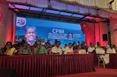 വഴി തടഞ്ഞുള്ള പരിപാടികൾ വേണ്ട’; കർശന നടപടിയുമായി ഹൈക്കോടതി; എംവി ഗോവിന്ദനും കടകംപള്ളിയും നേരിട്ട് ഹാജരാകണം