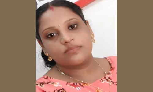 മൈക്രോ ഫിനാൻസ് അംഗങ്ങൾ വീട്ടിലെത്തി ഭീഷണിപ്പെടുത്തി, അവധി ചോദിച്ചിട്ടും നൽകിയില്ല; തൃശൂരില്‍ യുവതി ജീവനൊടുക്കിയതായി പരാതി