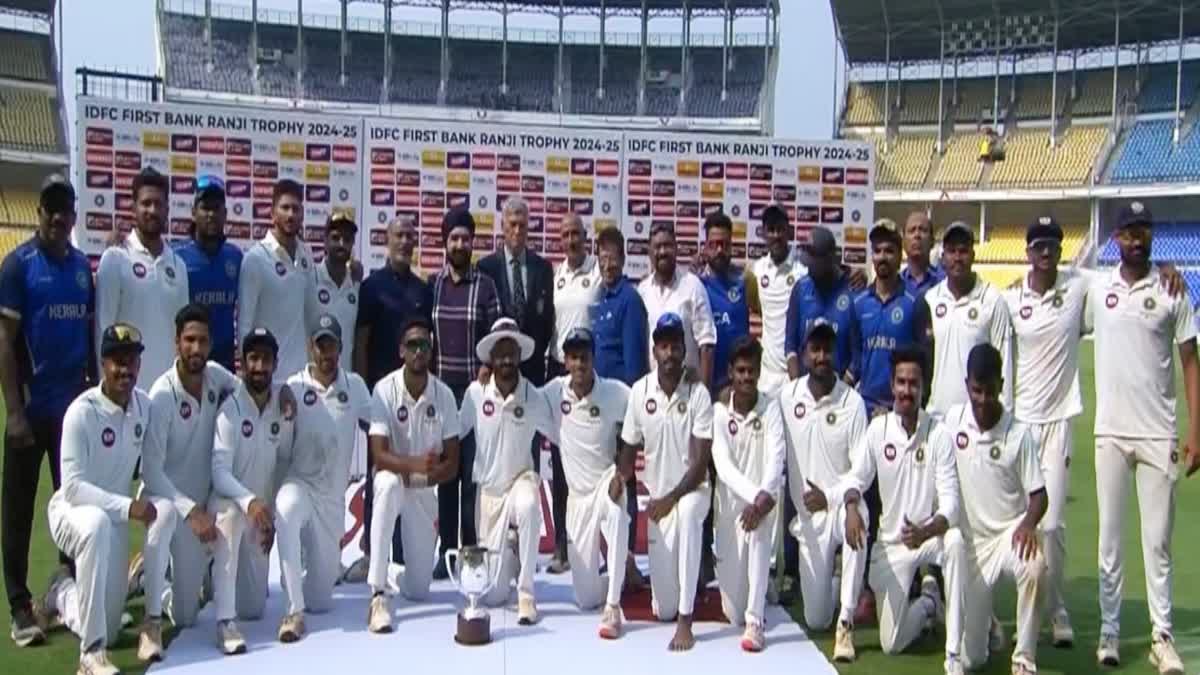 രഞ്ജി ട്രോഫിയിൽ വീണ്ടും മുത്തമിട്ട് വിദർഭ: കേരളത്തിനെതിരെ സമനില, ജയം ഒന്നാം ഇന്നിങ്‌സ് ലീഡിൽ