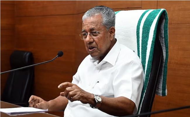 ഒരുമയെയും ഐക്യബോധത്തെയും ഊട്ടിയുറപ്പിക്കുന്നതിന്റെ വിളംബരമാവട്ടെ’; വിഷു ആശംസ നേർന്ന് മുഖ്യമന്ത്രി