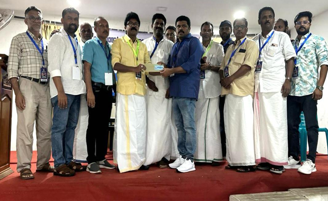 പെരുമ്പാവൂർ പ്രവാസി അസോസിയേഷൻ റിയാദ് , നിർദ്ധനരായ രോഗികൾക്ക് ചികിൽസാ സഹായം കൈമാറി.
