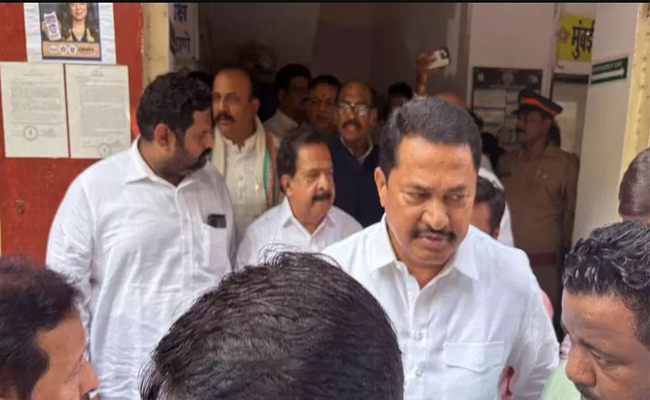 ഇഡിക്കെതിരെ പ്രതിഷേധം; രമേശ് ചെന്നിത്തലയെ കസ്റ്റഡിയിലെടുത്ത് മുംബെ പൊലീസ്