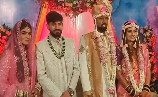 മഴ വില്ലനായി, ഒരു കുടക്കീഴിൽ ഹിന്ദു, മുസ്ലീം വിവാഹങ്ങൾ; മതസൗഹാർദ്ദം