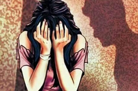 കോഴിക്കോട് നഗരത്തില്‍ യുവതികളെ പൂട്ടിയിട്ട് പെണ്‍വാണിഭം, രക്ഷപ്പെട്ടോടിയ 17കാരി പൊലീസ് സ്റ്റേഷനില്‍ അഭയം തേടി