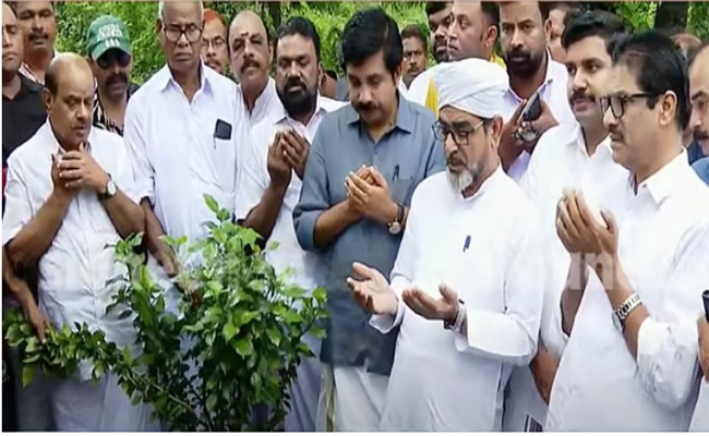 നിലമ്പൂരിൽ അൻവർ മത്സരിക്കുമെന്ന് തൃണമൂൽ, വിലപേശൽ തുടരുന്നു; ആര്യാടന്റെ ഖബറിടത്തിൽ പ്രാർത്ഥിച്ച് ഷൗക്കത്തിന്റെ പ്രചാരണത്തിന് തുടക്കം