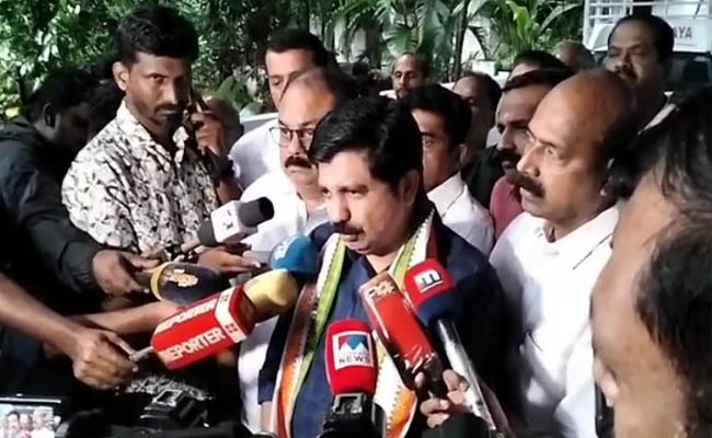 സ്വരാജുമായി നല്ല അടുപ്പം, ഇടയ്ക്കിടെ കാണാറുണ്ട്; രണ്ടുതവണ നഷ്ടപ്പെട്ട നിലമ്പൂര്‍ വലിയ ഭൂരിപക്ഷത്തോടെ തിരിച്ചുപിടിക്കും: പിതാവിനേക്കാള്‍ ഭൂരിപക്ഷം കിട്ടുമെന്ന ആര്യാടന്‍ ഷൗക്കത്ത്- വിഡിയോ