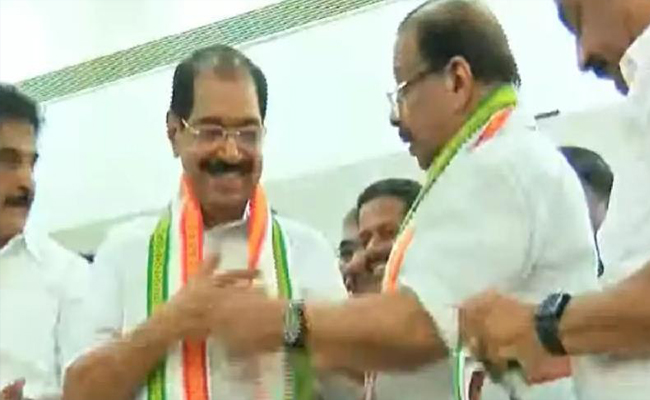 കെപിസിസിക്ക് ഇനി പുതിയ നേതൃത്വം; അധ്യക്ഷ സ്ഥാനം ഏറ്റെടുത്ത് സണ്ണി ജോസഫ്