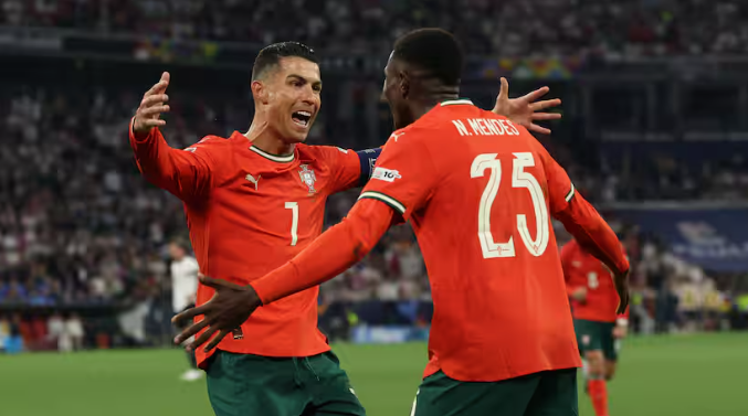 യുവേഫ നേഷൻസ് ലീഗ് കിരീടം പോർച്ചുഗലിന്; സ്പെയിനിനെ വീഴ്ത്തിയത് പെനൽറ്റി ഷൂട്ടൗട്ടിൽ, കണ്ണീരണിഞ്ഞ് റൊണാൾഡോ