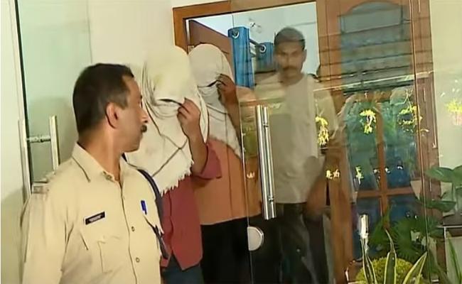പുതിയ ഒളിയിടം തേടുന്നതിനിടെ കുടുങ്ങി; മലാപ്പറമ്പ് സെക്‌സ് റാക്കറ്റ് കേസില്‍ പൊലീസുകാര്‍ പിടിയില്‍