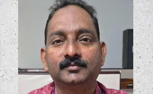 വിമാന ദുരന്തത്തിൽ മരിച്ച മലയാളി നഴ്‌സിനെ ആക്ഷേപിച്ച് മോശം പോസ്‌റ്റ്; ഡപ്യൂട്ടി തഹസിൽദാര്‍ക്ക് അടിയന്തര സസ്പെന്‍ഷന്‍