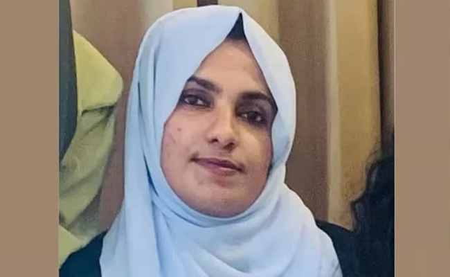 ആണ്‍സുഹൃത്തിനെ എസ്ഡിപിഐ ഓഫീസില്‍ മണിക്കൂറുകളോളം ചോദ്യം ചെയ്തു; റസീനയുടെ ആത്മഹത്യയ്ക്ക് പിന്നില്‍ ആള്‍ക്കൂട്ട വിചാരണ തന്നെയെന്ന് പൊലീസ്