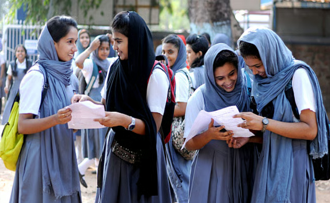 സംസ്ഥാനത്തെ സ്കൂളുകളിൽ പുതിയ സമയക്രമം; അരമണിക്കൂര്‍ കൂട്ടി; ഹൈസ്കൂൾ ക്ലാസ് രാവിലെ 9.45 മുതൽ വൈകീട്ട് 4.15 വരെ