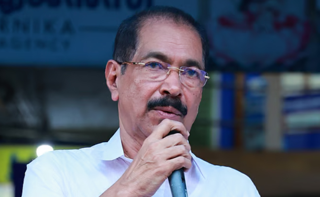 അന്‍വറിന് മുന്നില്‍ വാതില്‍ അടച്ചിട്ടില്ല, യുഡിഎഫില്‍ ഉണ്ടായിരുന്നെങ്കില്‍ നന്നായേനെ: സണ്ണി ജോസഫ്