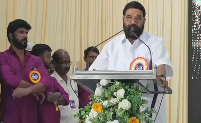 ഊര്‍ജസ്വലനായി ചരിത്രം സൃഷ്ടിക്കുന്നു; നിര്‍ഭയം നിലപാട് തുറന്നു പറയും’; വെള്ളാപ്പള്ളിയെ പുകഴ്ത്തി വിഎന്‍ വാസവന്‍