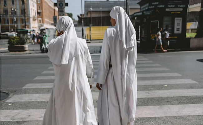 മനുഷ്യക്കടത്ത് കേസ്: രണ്ട് കന്യാസ്ത്രീകളെ കുറ്റവിമുക്തരാക്കി