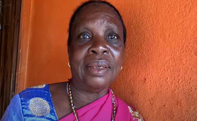 എനിക്ക് എ​ന്റെ നാട്ടിൽ പോകണം, ആഫ്രിക്കയിൽ’; ആ​ഗ്രഹം പറഞ്ഞ് എഴുപതുകാരി, കമ​ന്റുകളിൽ സ്നേഹം ചൊരിഞ്ഞ് ആഫ്രിക്കക്കാ‍ർ