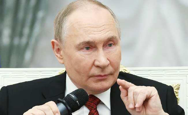 റഷ്യക്കെതിരെ ഉപരോധം കടുപ്പിച്ച് യൂറോപ്യന്‍ യൂണിയന്‍; എണ്ണവില വെട്ടിക്കുറച്ചു, ഇന്ത്യയ്ക്ക് നേട്ടമാകും